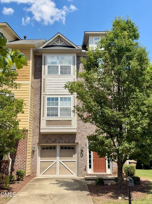 210 Linden Park Ln, Cary, NC, 27519-9117 | Card Image