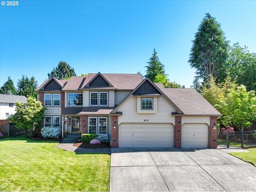 601 Nw 110th Way, Vancouver, WA, 98685-4119 | Card Image