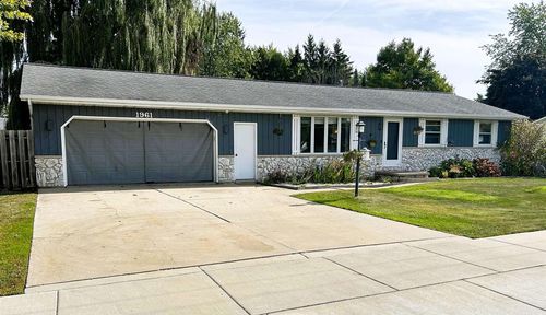 1961 Hazen Road, BELLEVUE, WI, 54311 | Card Image
