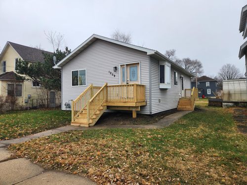 1009 1st Ave Sw, Austin, MN, 55912-2403 | Card Image