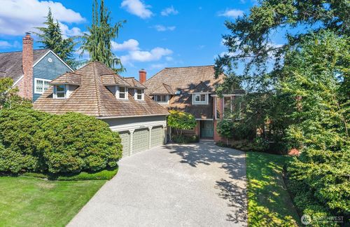 19004 64th Avenue Ne, Kenmore, WA, 98028 | Card Image