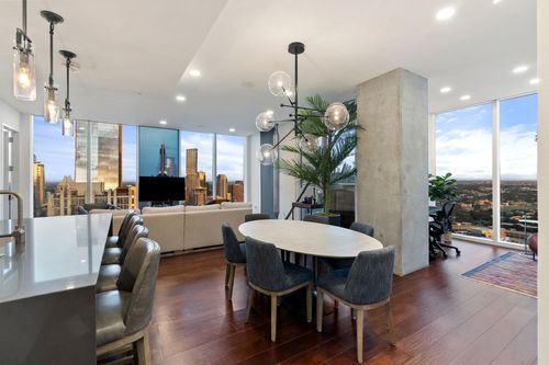 4505-301 West Avenue, Austin, TX, 78701 | Card Image