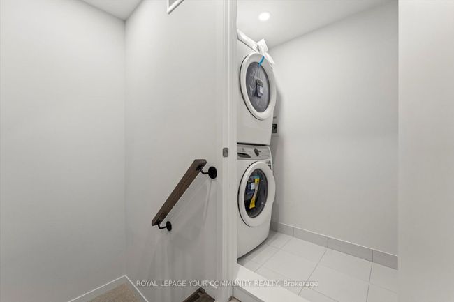 TH300 - 250 Interchange Way, Condo with 3 bedrooms, 3 bathrooms and 1 parking in Vaughan ON | Image 21