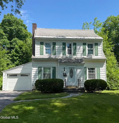 1422 Regent St, Niskayuna, NY, 12309-4316 | Card Image