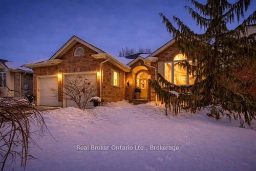 504 Crestwood Crt, Woodstock, ON, N4T1V3 | Card Image