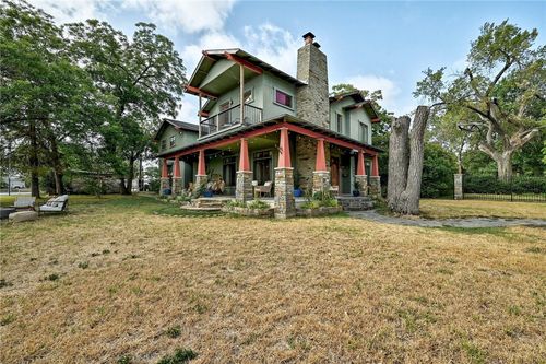 2203 Lindell Ave, Austin, TX, 78704-5130 | Card Image