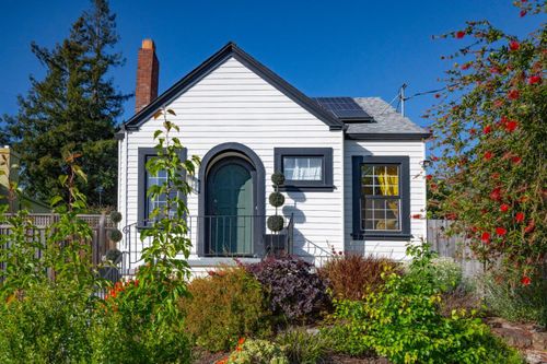 2542 Wilbur St, Oakland, CA, 94602-2405 | Card Image