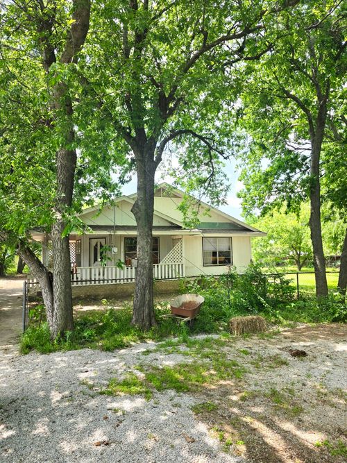 417 W Huffman Street, Krum, TX, 76249 | Card Image