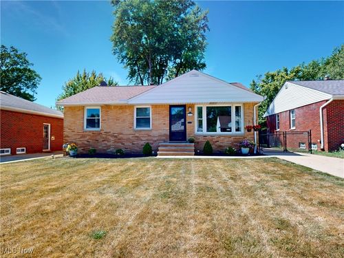 1818 Rush Rd, Wickliffe, OH, 44092-1131 | Card Image