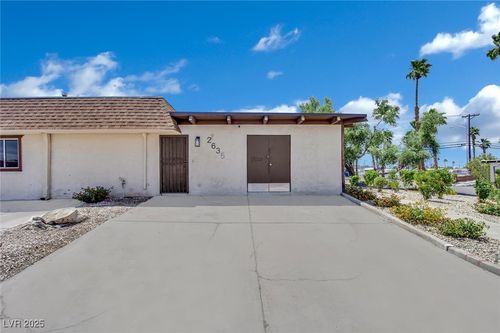 2635 Heritage Ct, Las Vegas, NV, 89121-1204 | Card Image