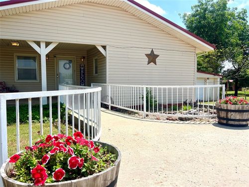 416 E Quail Rd, Chickasha, OK, 73018-9000 | Card Image