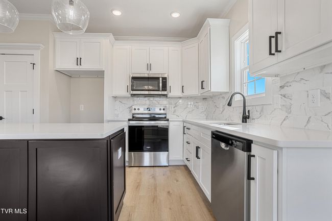2013 Presley Xing, House other with 3 bedrooms, 3 bathrooms and null parking in Jonesborough TN | Image 14