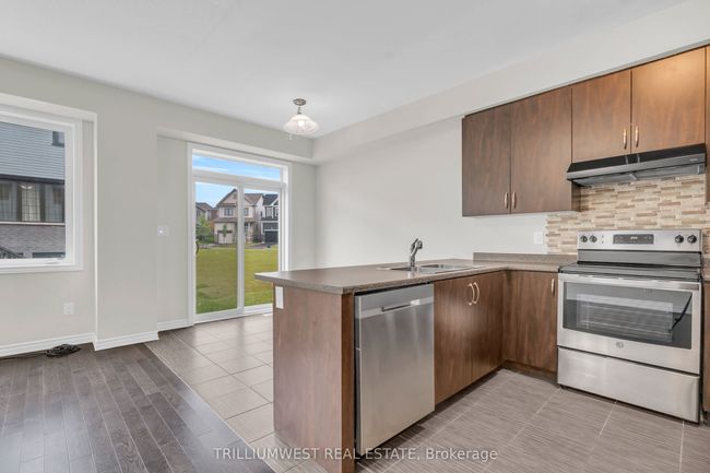 377 Dolman St, House attached with 3 bedrooms, 3 bathrooms and 2 parking in Breslau ON | Image 13