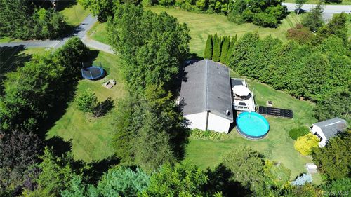 5 Red Cedar Ln, Millerton, NY, 12546-4656 | Card Image