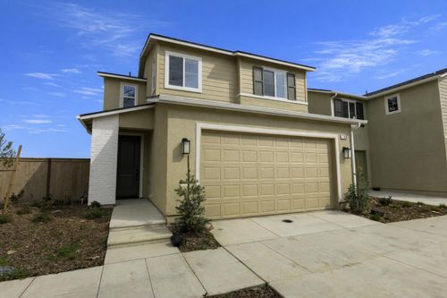 793 Laina Avenue, Madera, CA, 93636 | Card Image