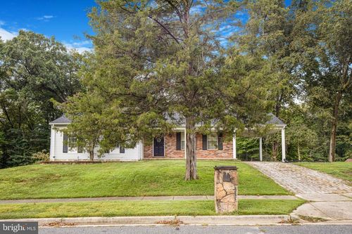 804 Cascade Dr, FORT WASHINGTON, MD, 20744-5403 | Card Image