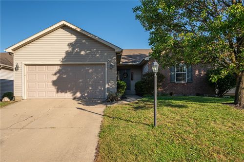 9227 Sawgrass Dr, Miamisburg, OH, 45342-6779 | Card Image