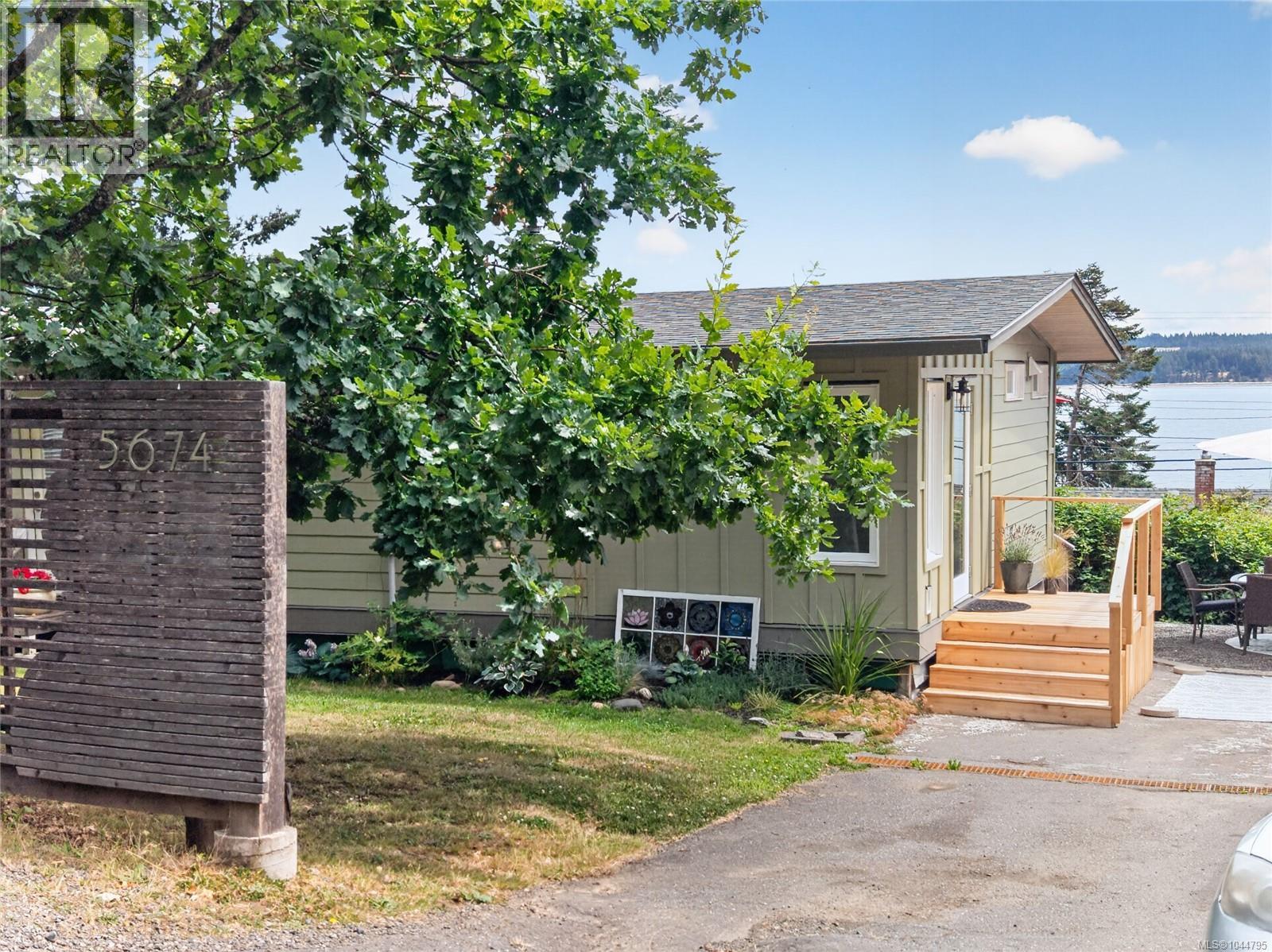 Residential in Union Bay