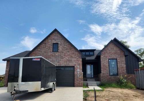 5017 N Shoreside St, Maize, KS, 67101-8712 | Card Image