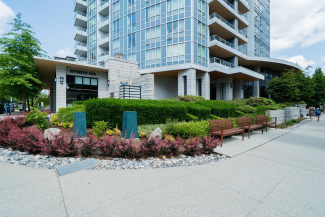 View of building exterior | Image 36