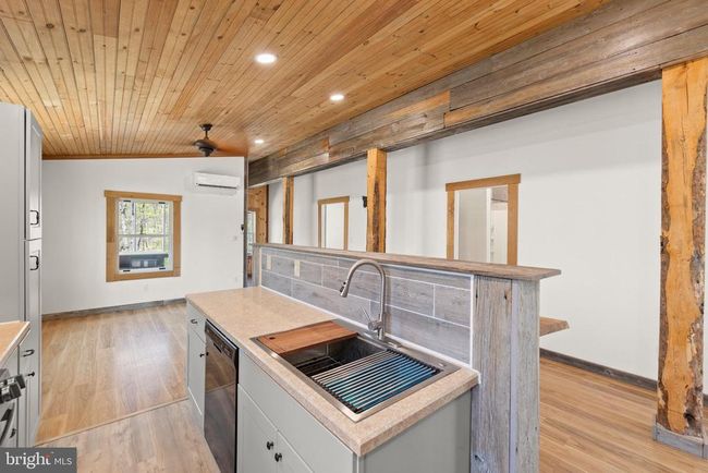 275 Oak Forest Ln, House other with 2 bedrooms, 2 bathrooms and null parking in BERKELEY SPRINGS WV | Image 16