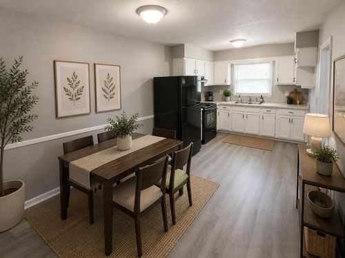 737 Terrace View Dr, Lexington, KY, 40504-2500 | Card Image