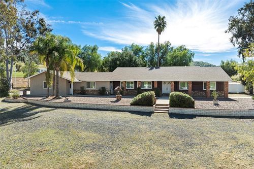 31675 Contour Ave, Nuevo, CA, 92567-9234 | Card Image