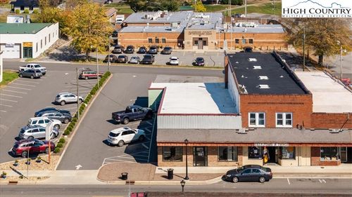 48 N Main St, Sparta, NC, 28675-8984 | Card Image