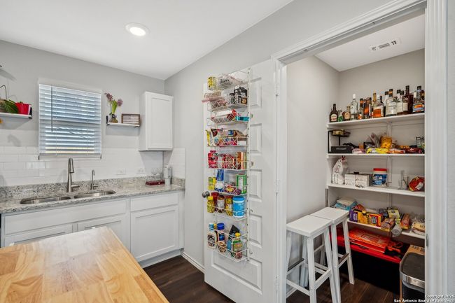 5431 Frederick Blf, House other with 3 bedrooms, 2 bathrooms and null parking in Von Ormy TX | Image 14