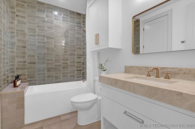 605 E Florence St, House other with 5 bedrooms, 5 bathrooms and null parking in Broken Arrow OK | Image 56