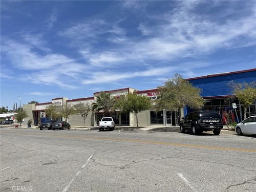 2800 Niles, Bakersfield, CA, 93306 | Card Image