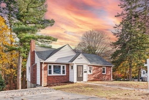 1156 Washington St, Walpole, MA, 02081-3312 | Card Image