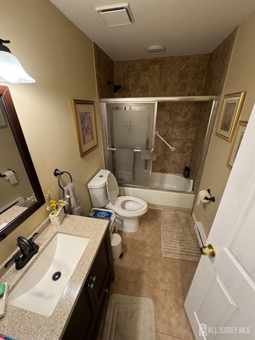 b-186 Newport Rd, Monroe, NJ, 08831 | Card Image