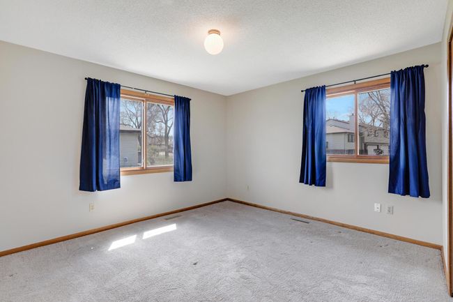 8624 S Maplebrook Cir, Townhouse with 2 bedrooms, 1 bathrooms and null parking in Brooklyn Park MN | Image 11