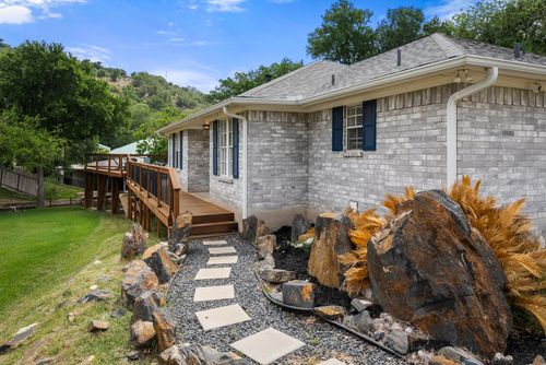 305 Mountain Vw, Sunrise Beach, TX, 78643 | Card Image