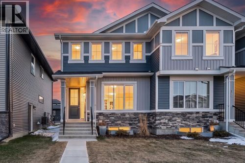 376 Sora Blvd Se, Calgary, AB, T3S0M4 | Card Image