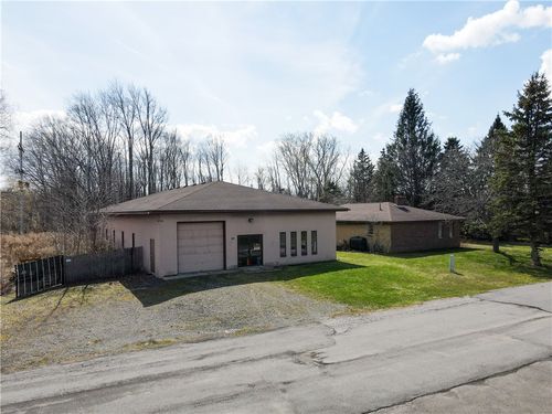 50-60 Hojack Park, Greece, NY, 14612-1944 | Card Image