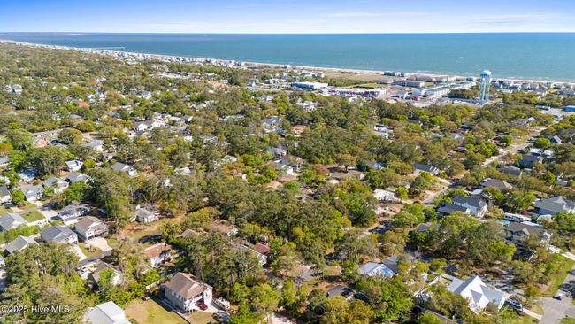 306 Ne 55 Th St, House other with 3 bedrooms, 1 bathrooms and null parking in Oak Island NC | Image 42