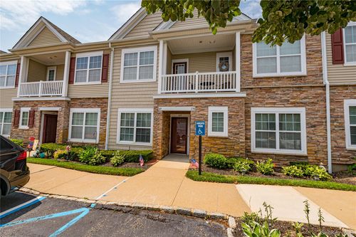 169 Southampton Dr, Massapequa, NY, 11758-3757 | Card Image