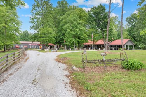 100 Shelton Ln, Manchester, TN, 37355-4845 | Card Image