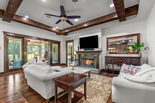 7 Normandy Cir, Bluffton, SC, 29910-7302 | Card Image