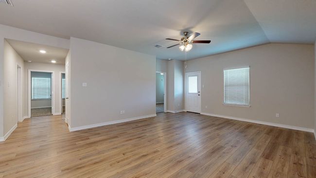 200 Creekfall Rd, House other with 4 bedrooms, 2 bathrooms and 2 parking in Burnet TX | Image 10
