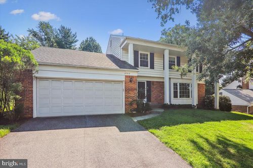 8709 Sleepy Hollow Ln, POTOMAC, MD, 20854-2566 | Card Image