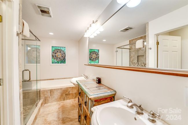 639 Deer Ridge Rd, House other with 2 bedrooms, 3 bathrooms and null parking in Bryson City NC | Image 15