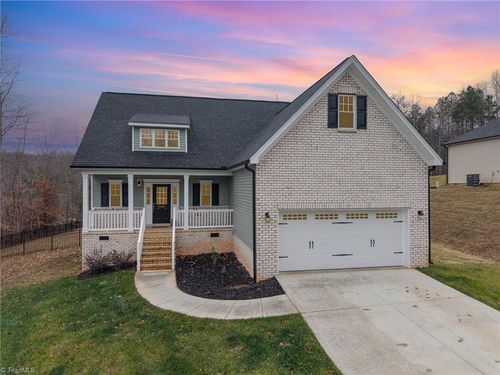 3086 Wesley Farm Ln, Sophia, NC, 27350-8470 | Card Image