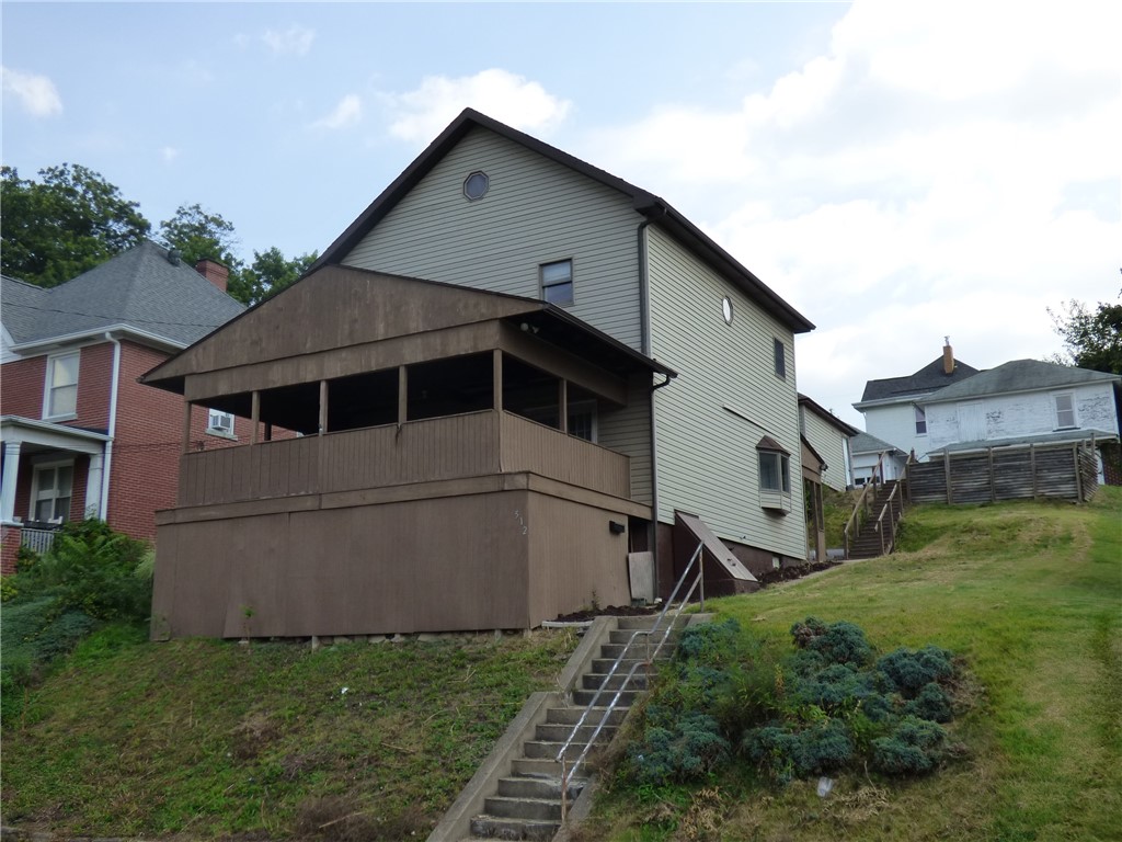 3rd St, Jeannette, PA 15644