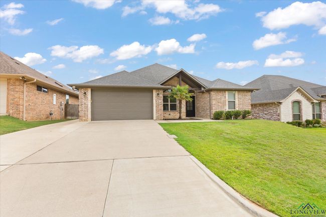 2502 Oasis Dr, House other with 4 bedrooms, 3 bathrooms and null parking in Longview TX | Image 42