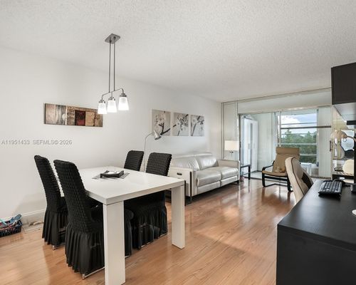 308-9370 Sunrise Lakes Blvd, Sunrise, FL, 33322 | Card Image