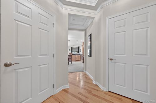 1307 Saratoga Ln, Fishkill, NY, 12524-4947 | Card Image