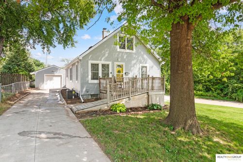 3708 Castelar St, Omaha, NE, 68105-3016 | Card Image